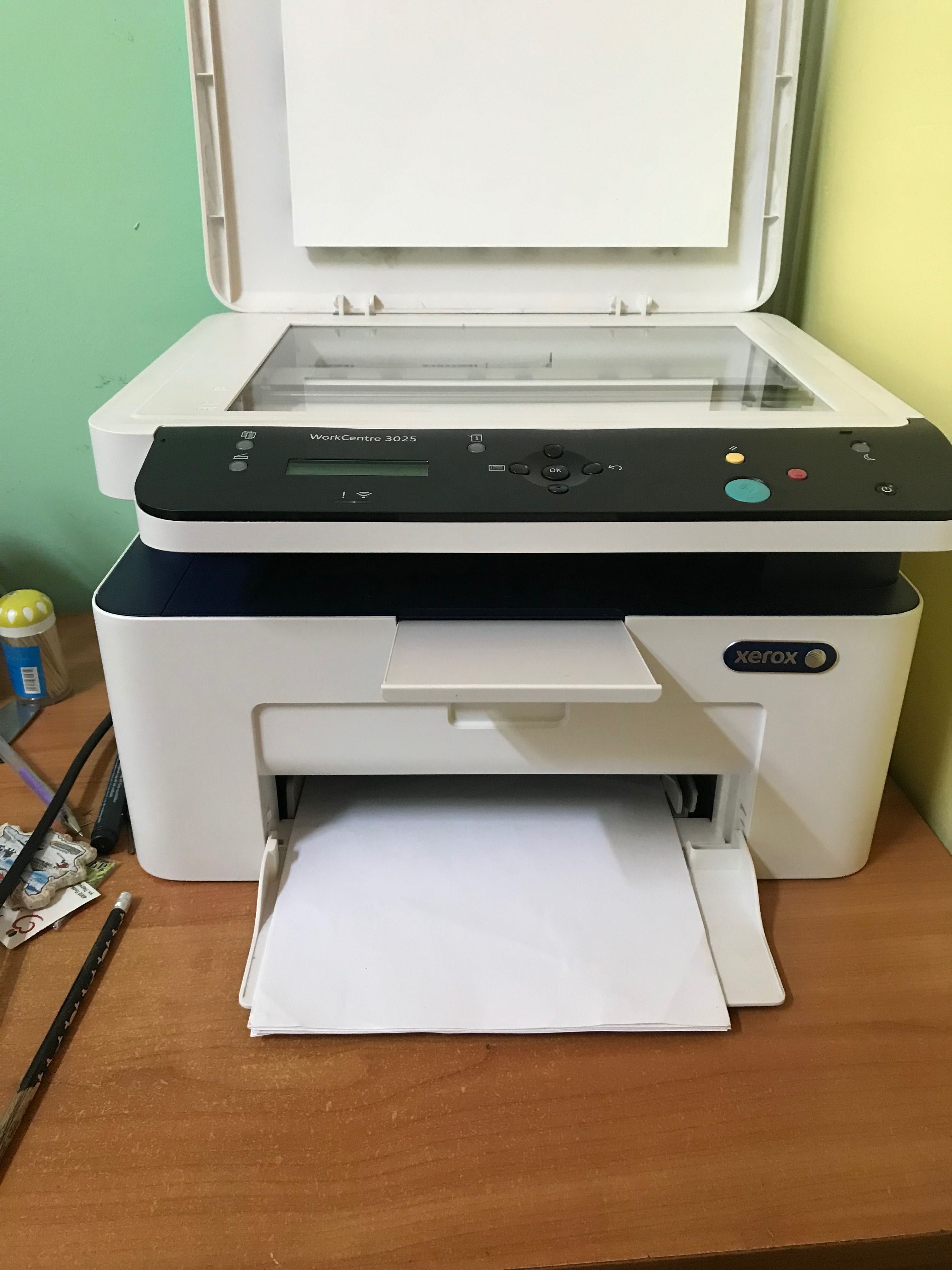 Принтер xerox като нов  на около 100-150 листа разпечатани