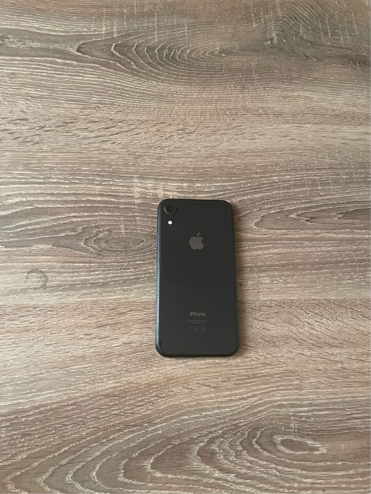 Iphone XR - 64 gb черен цвят