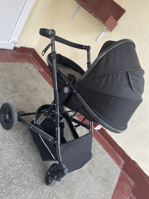Vând Cărucior 2 în 1