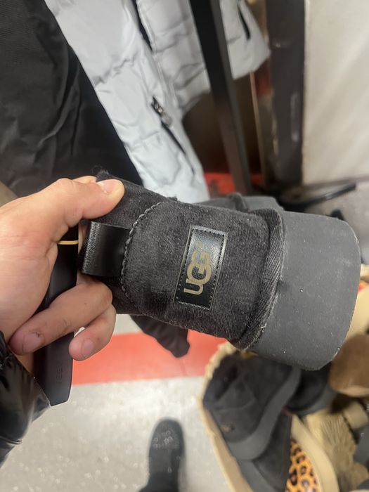 Ugg uri negre orice marime dm