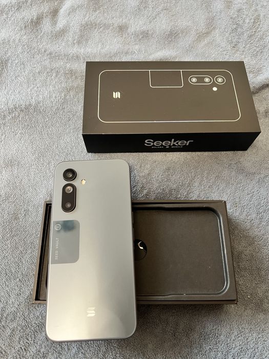 Телефон Solana Seeker