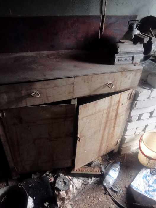 Столярный стол и тиски ссср