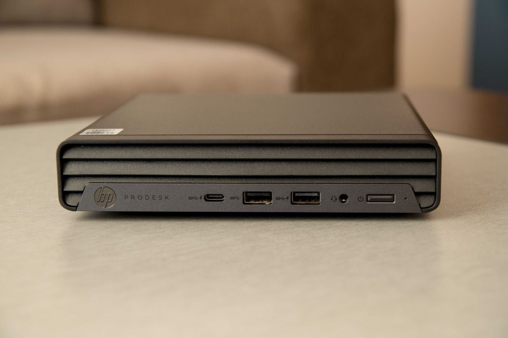 HP ProDesk 400 G6 Mini / i3-10100T / 256GB / 16GB / UHD 630 / Wi-Fi