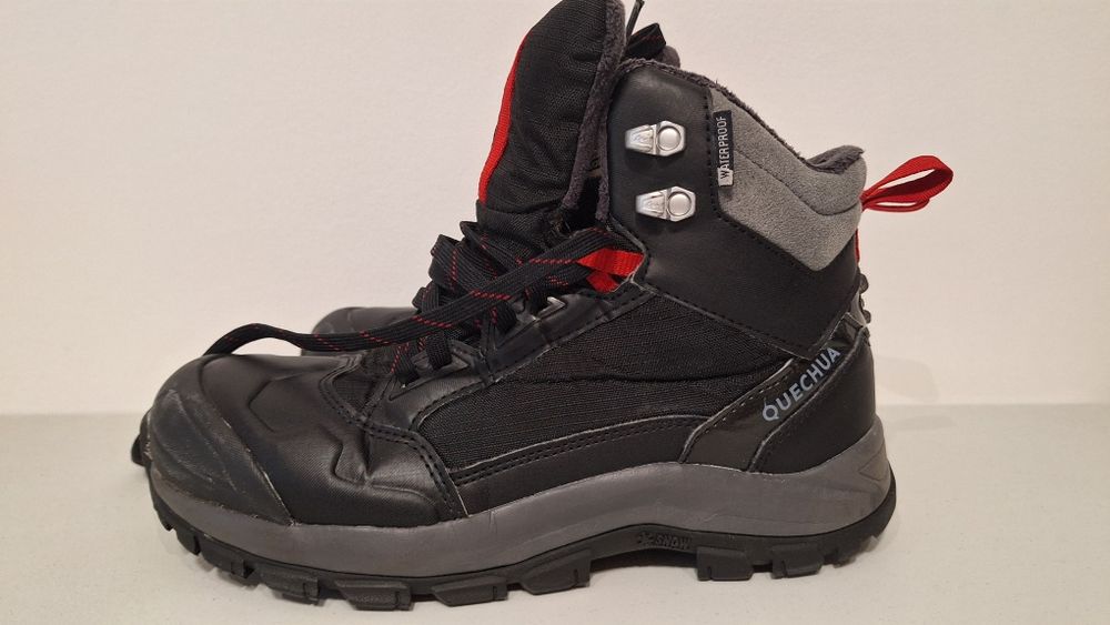 Ghete zăpadă iarna quechua marimea 40