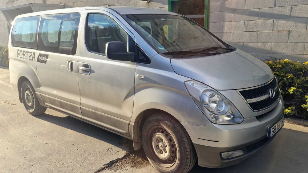 Microbuz Hyundai H1