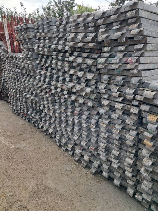 Vând podine pentru schela