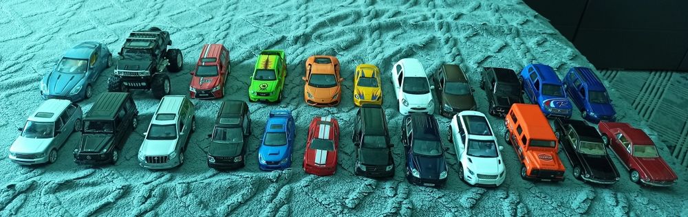 Продам игрушки машинки