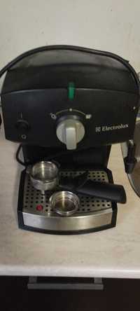 Кафемашина Elektrolux EEA 120
