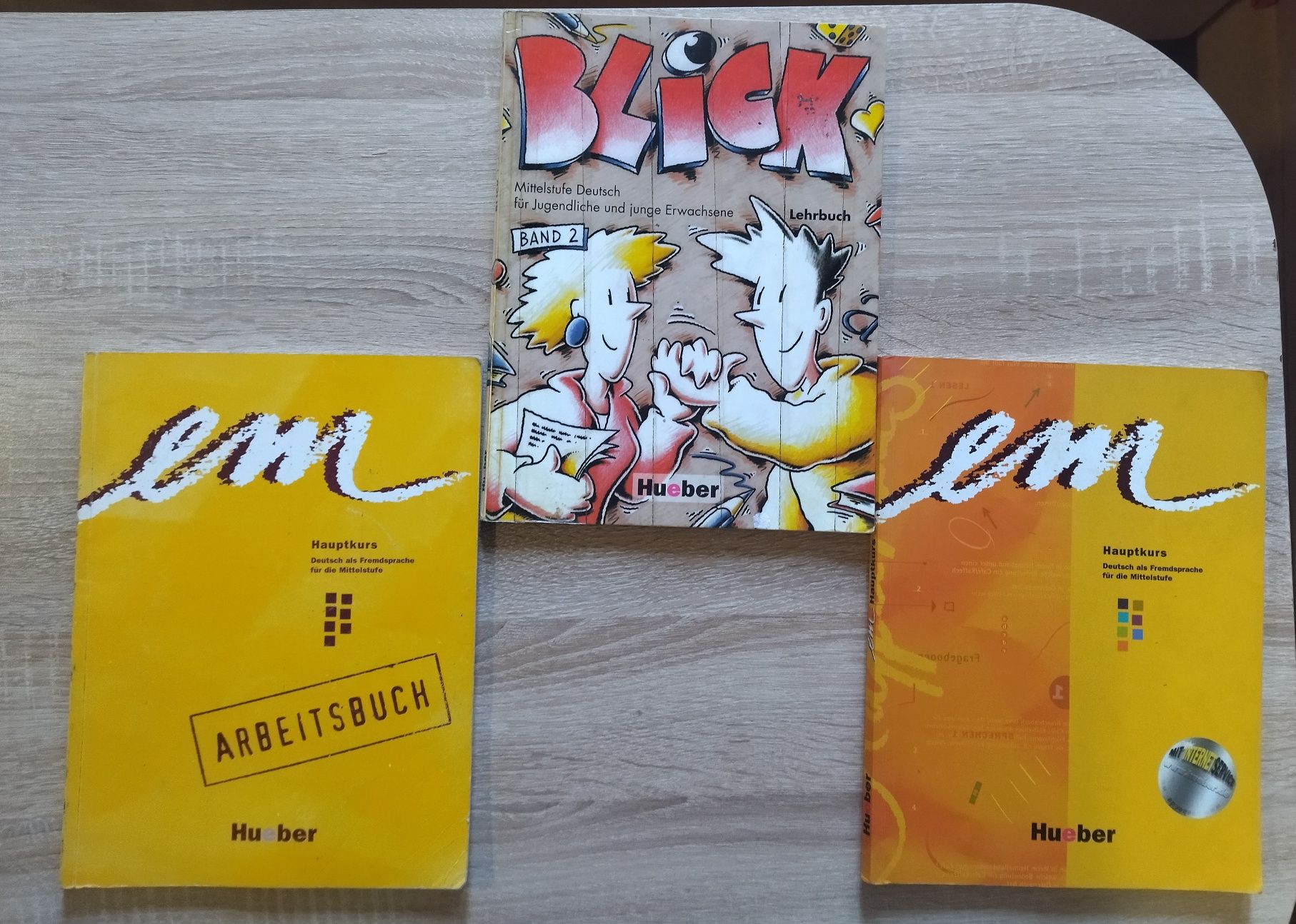 Учебници по Немски език ("Em", "Blick"), Hueber Deutsch
