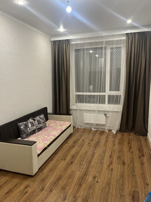 Сдам квартиру на долгий срок, полностью упакована. ЖК Шарын. 3 этаж.