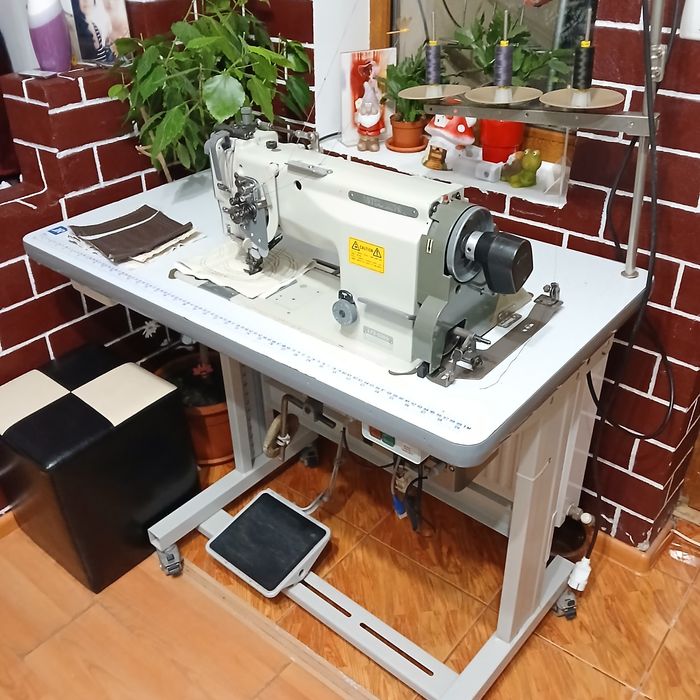 Masina de cusut cu 2 ace MITSUBISHI pentru gros ,stofa ,piele etc.