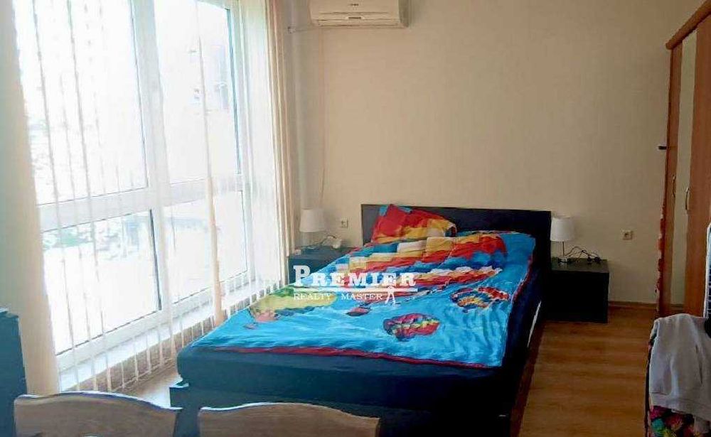 Просторен и уютен апартамент в самия център на Слънчев бряг