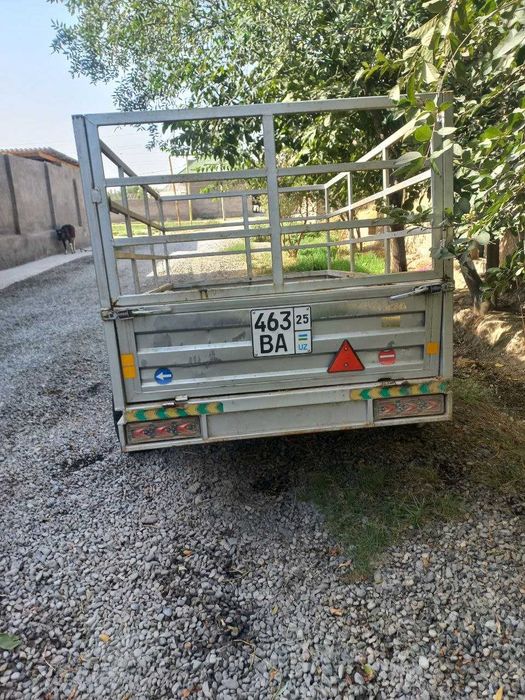 Прицеп сотилади ...