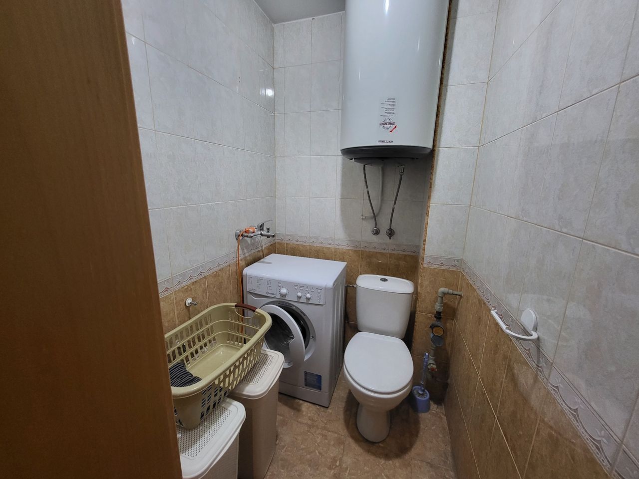 Дава се под наем Тристаен апартамент в Варна, Център - 95 кв.м за 408 € - Снимка #9