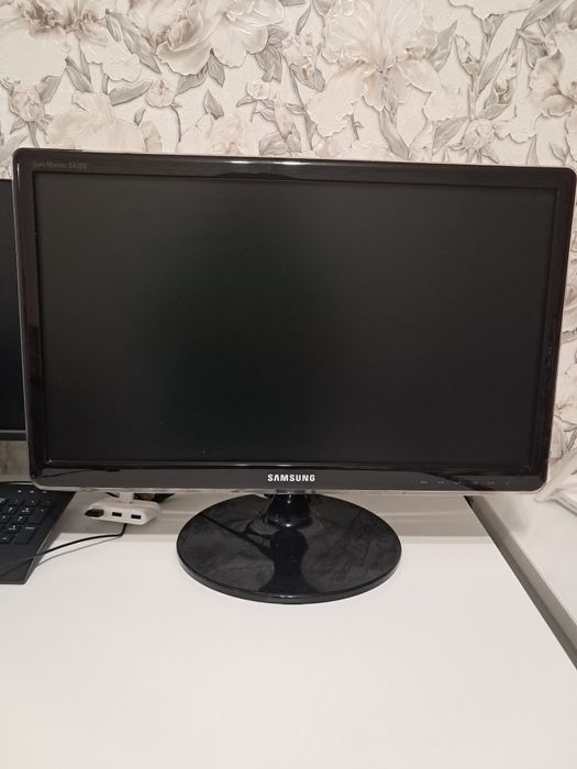 Монитор компьютерный Samsung 23''