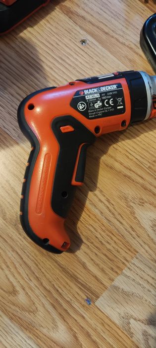 Акумулаторна отвертка black and decker