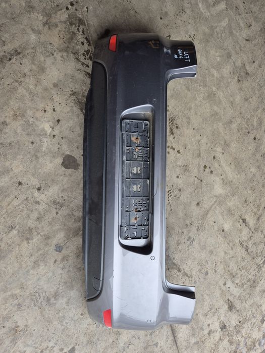 Bara spate vw golf 6 spoiler spate vw golf 6 hatchback an 2011