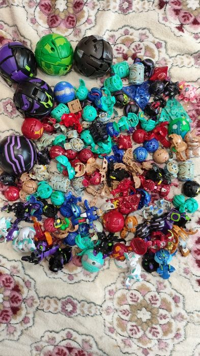 Bakugan/Бакуган колекция от стари и нови модели