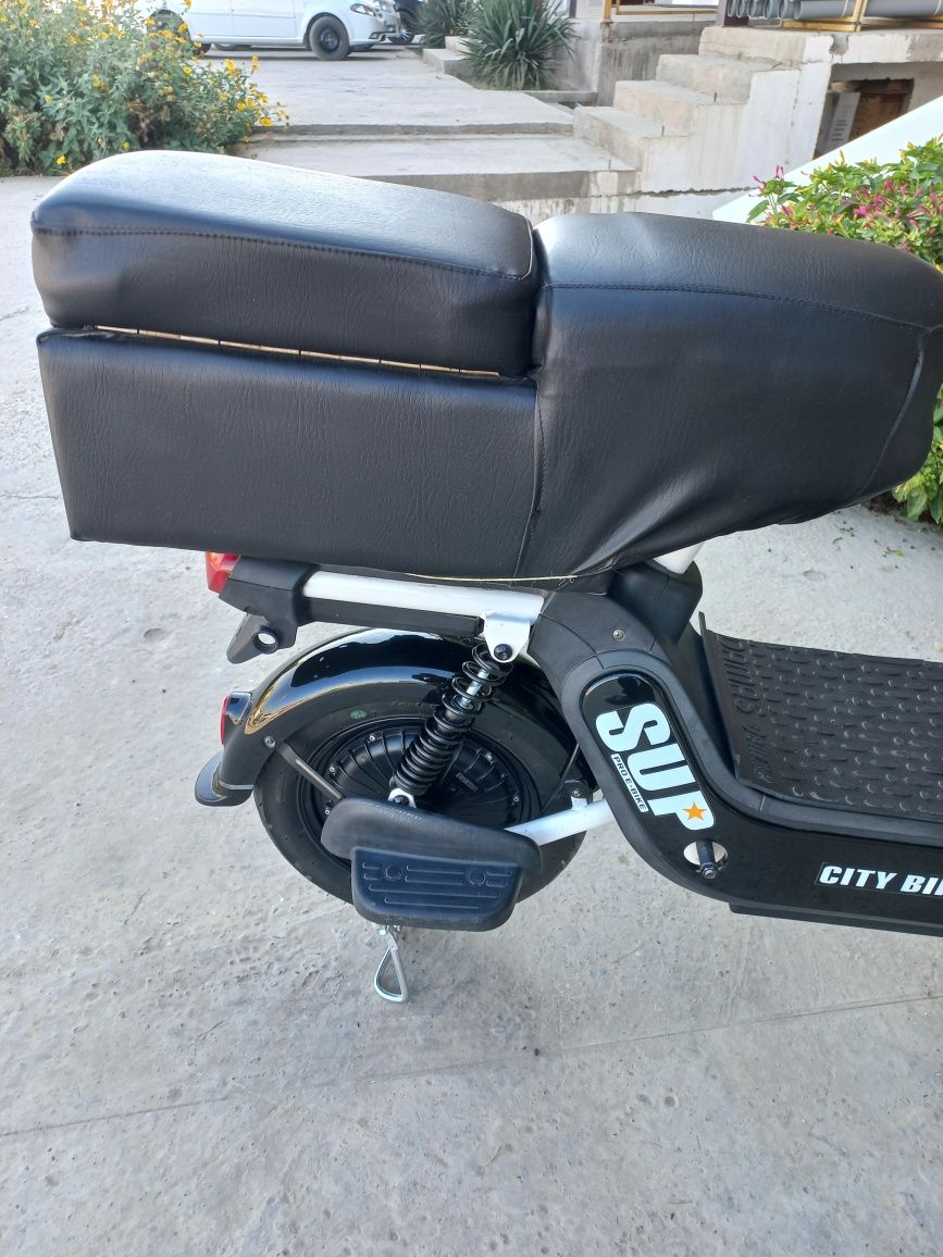 Скутер City Bike