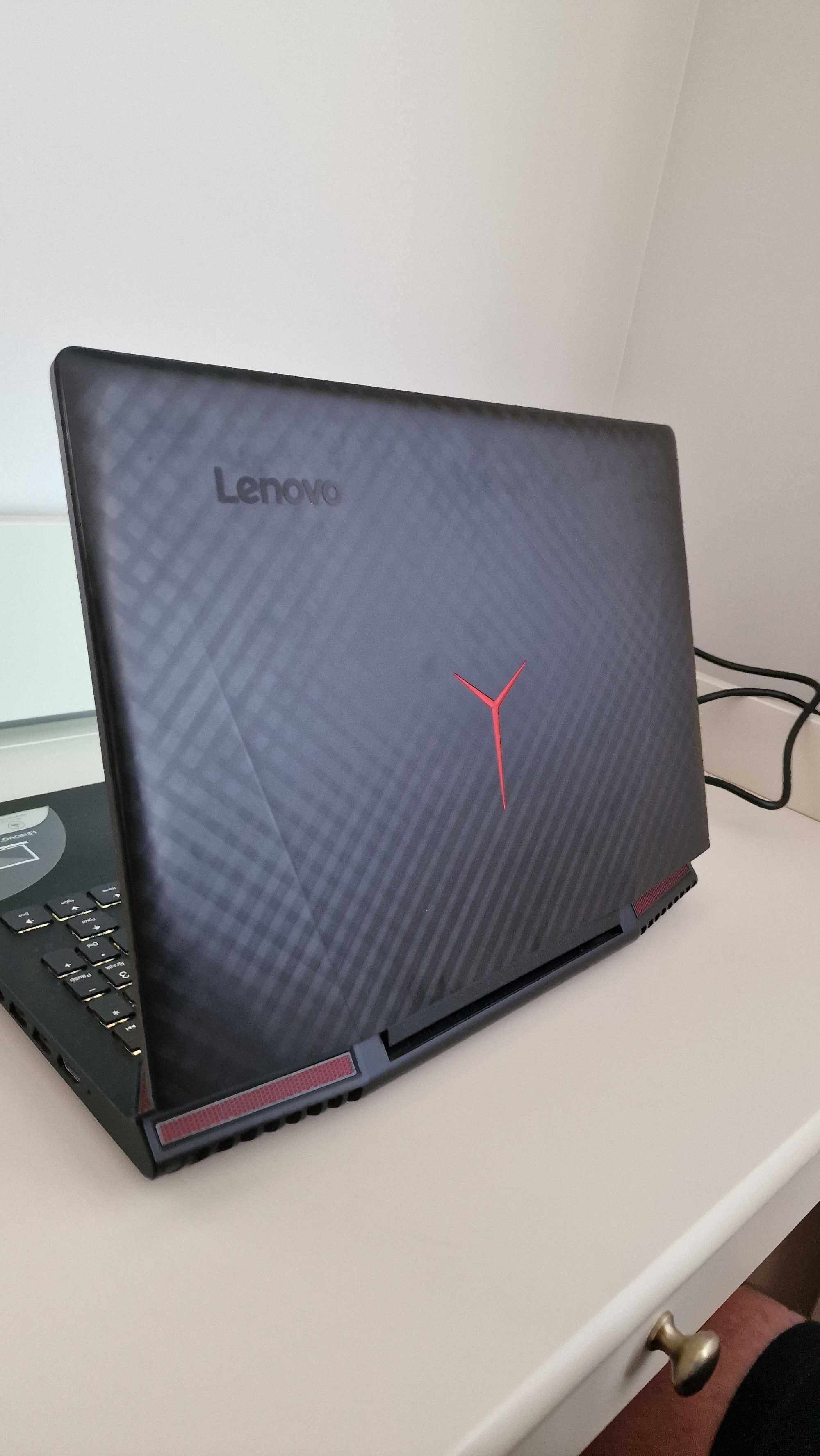 Laptop Lenovo Legion Y720