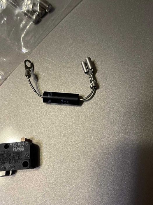Accesorii cuptoare microunde : sigurante termice , dioda putere , s.a