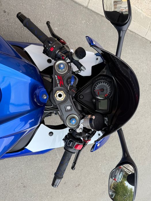 Suzuki GSXR K7 1000
