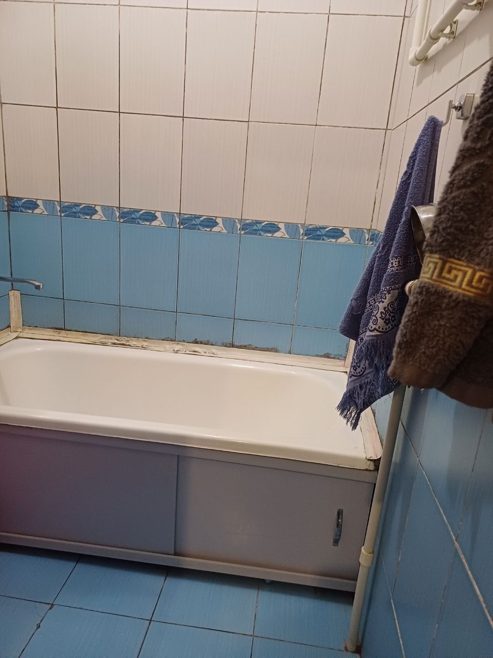 Срочно продаётся квартира 3/3/4 бал 1*5×6 феруза 65000