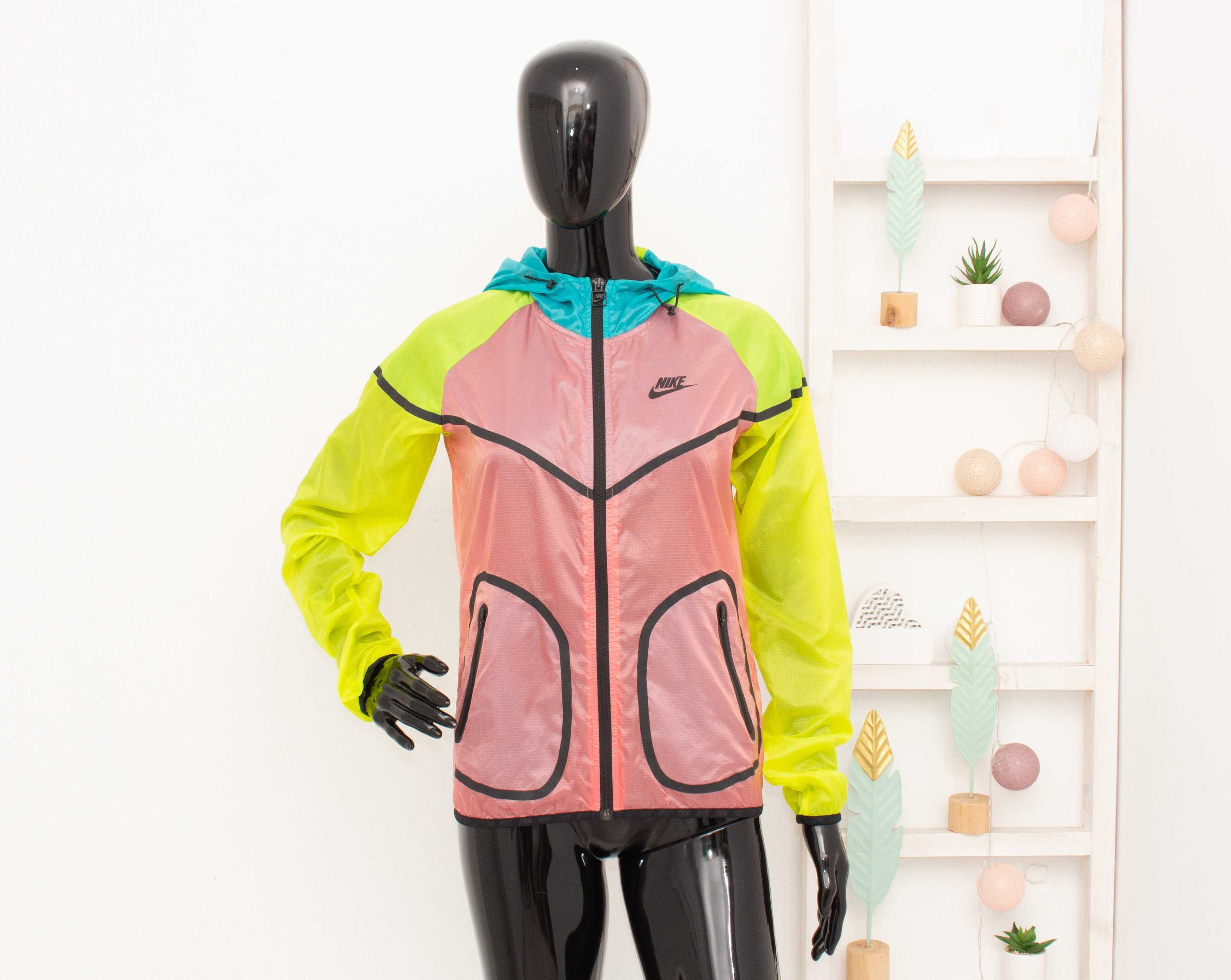 Nike Tech Hyperfuse оригинално дамско яке цветно ветровка с качулка S