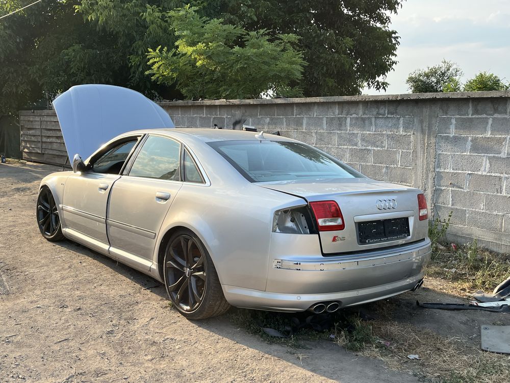 Audi S8 5.2 v10 d3 на части