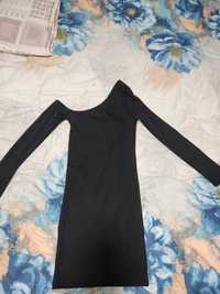 Черна рипсена рокля Sinsay с голо рамо с дълъг ръкав XS/S