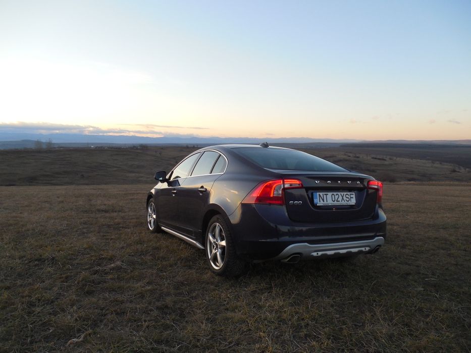 VOLVO S60 D5 2011