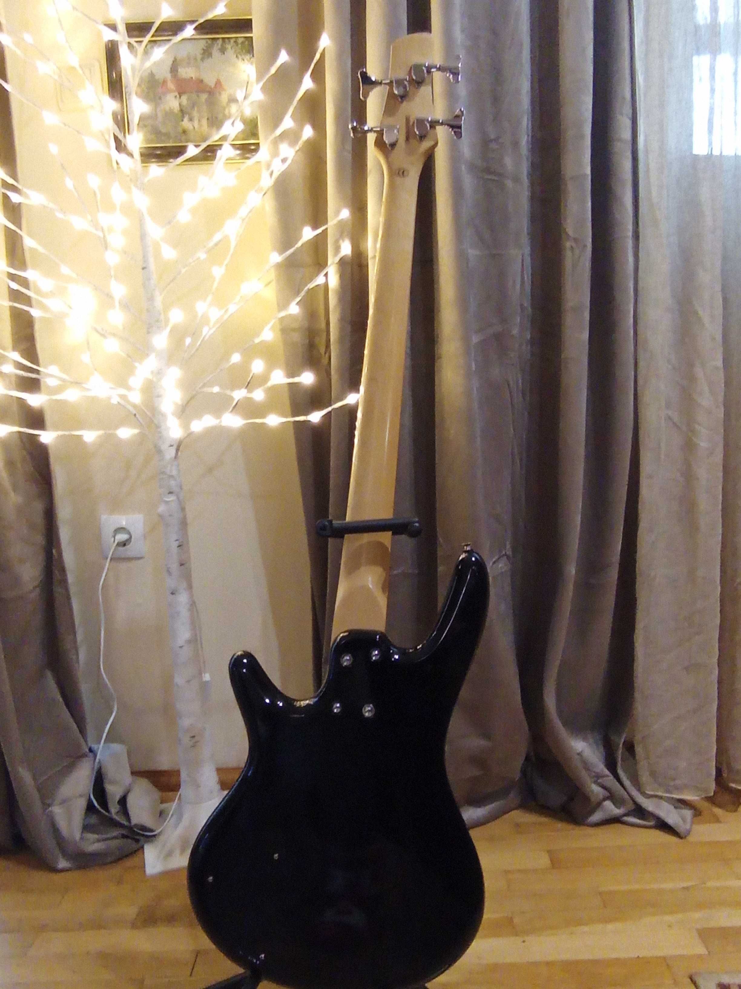 Бас китара Ibanez