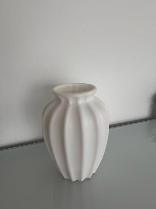 Vaza din plastic imitatie ceramica