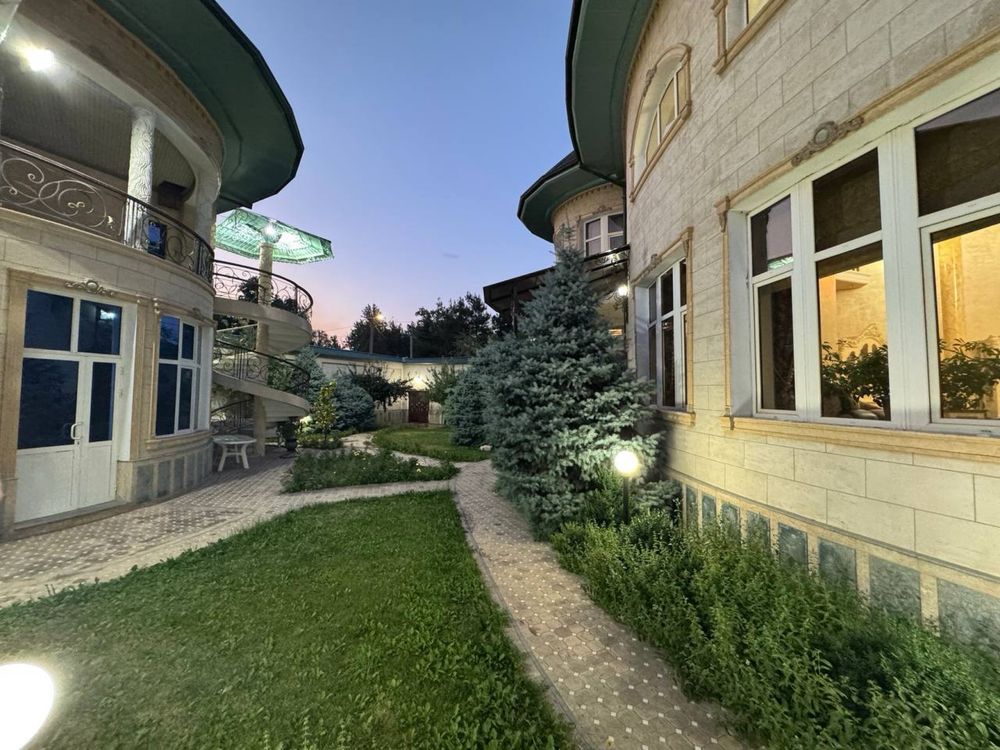 Ор-р: Центр Луначарский Продается Евро Дом 9.соток 750м2 Фасад 35 метр