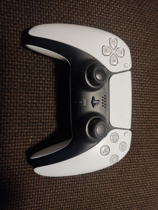 Безжичен контролер DualSense бял