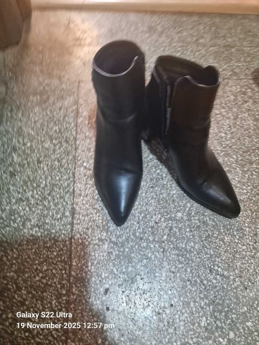 Дамски боти на ток Tendenz 39