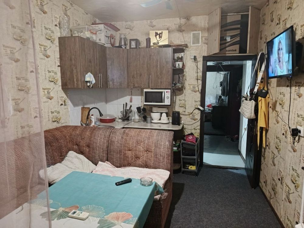 Яшнабадский район. Кадышева рынок. Продается 2х ком квартира.60м2