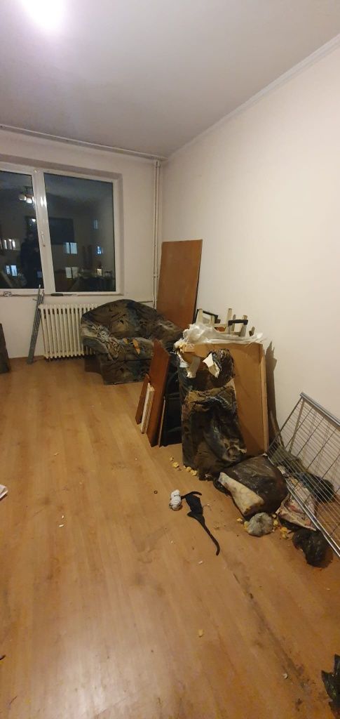 Transport moloz evacuare moloz debarasare apartamente