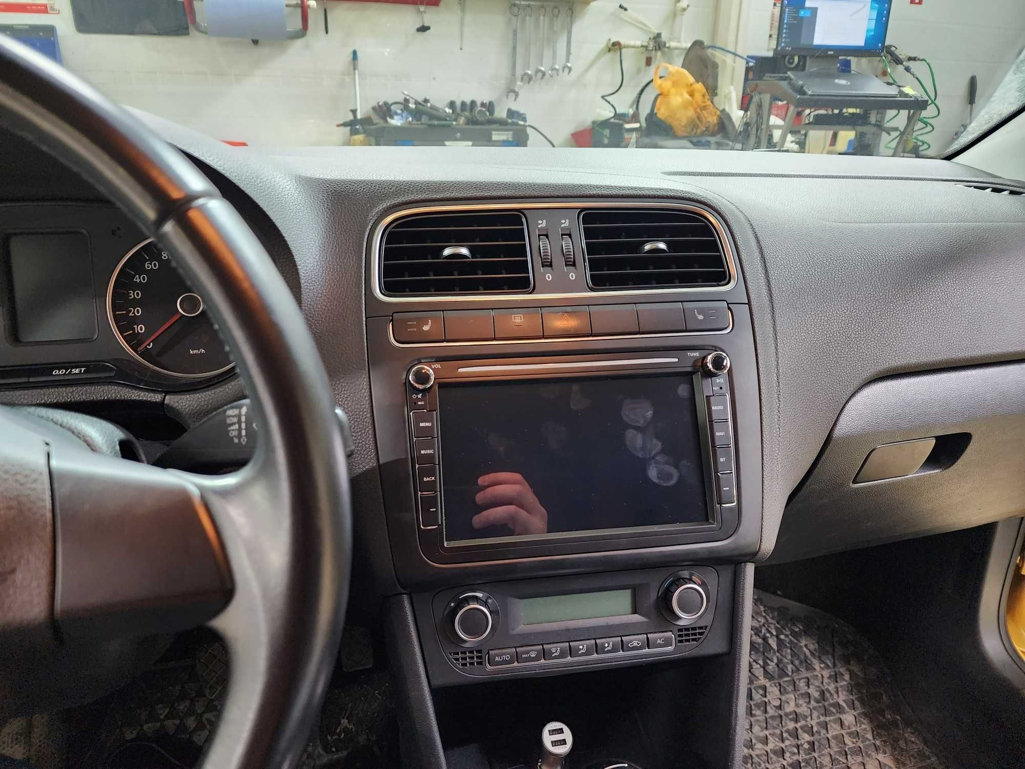 Navigatie Android 14 VW Golf Passat Seat Skoda - Camera Cadou