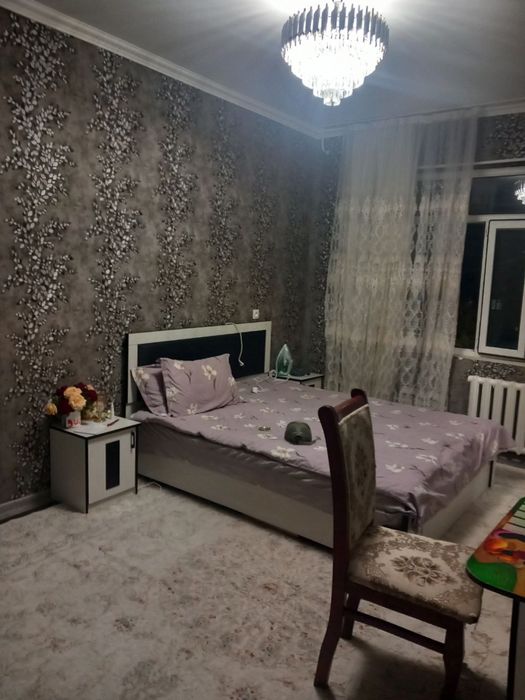 Сотилади 3/3/4 Коракамиш 2/4