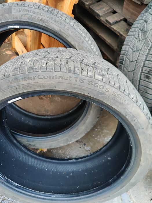 Гуми спорт пакет 255/35/19 и 225/40/19 Continental