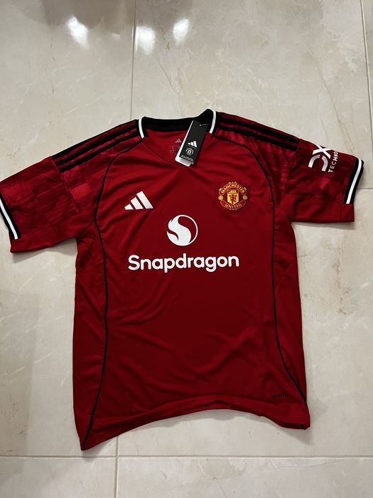 Manchester United фланелка сезон 25/26