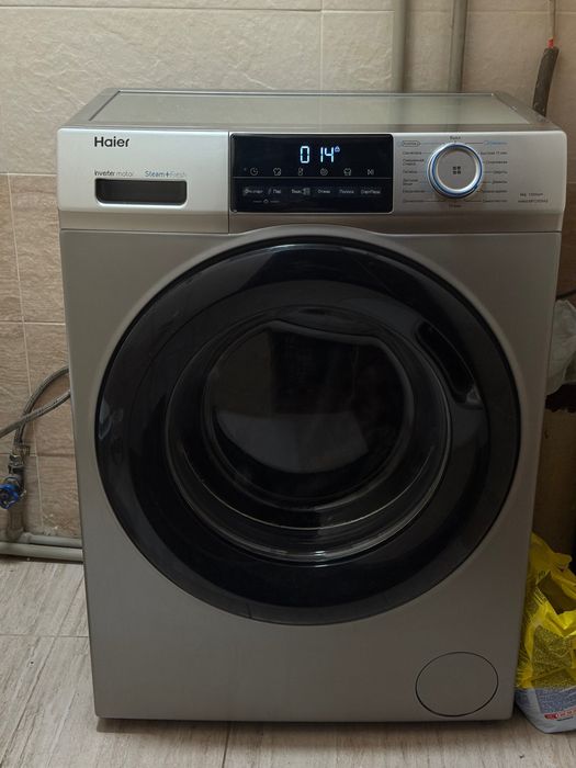 Продам стиральную машинку Haier