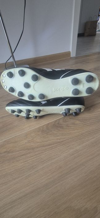 Ghete fotbal Adidas Kaizer 5