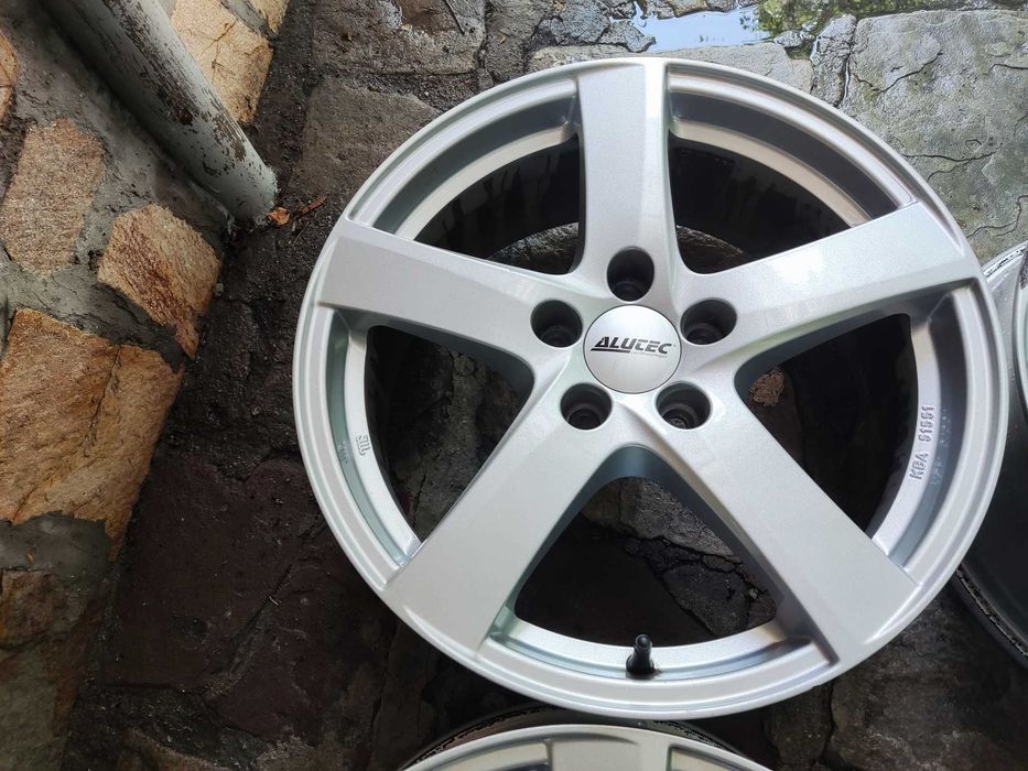 5x112 17 цола лети джанти Alutec 17 цола 5x112 VW Audi Seat ET40