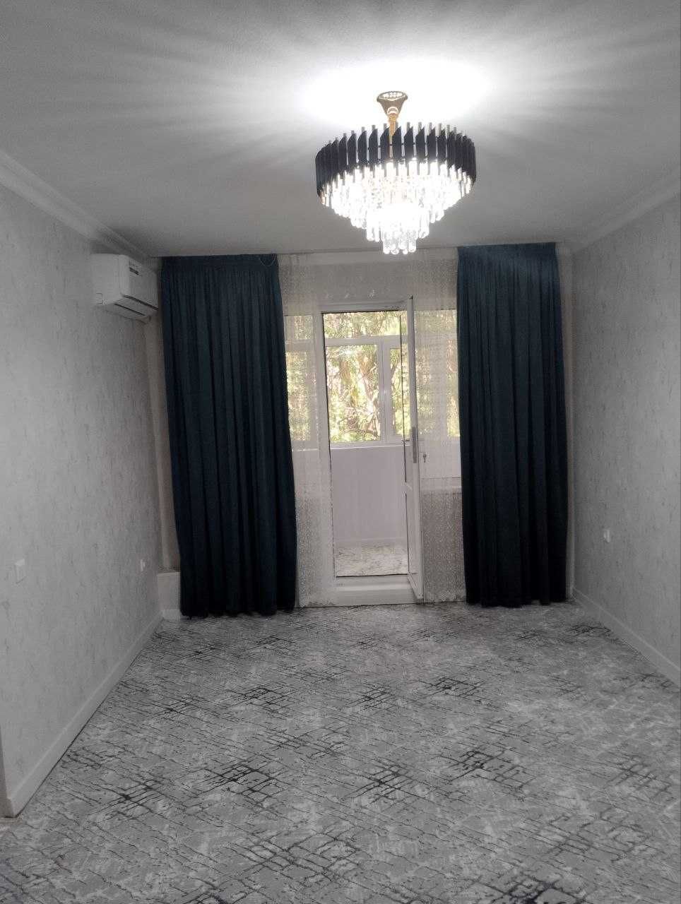№3513.Продается 2х-передела в 3х-комнатную квартиру.