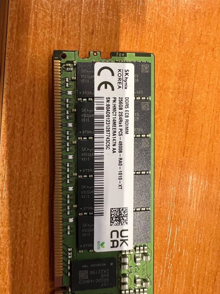 Ddr5 256gb si 64gb pentru server