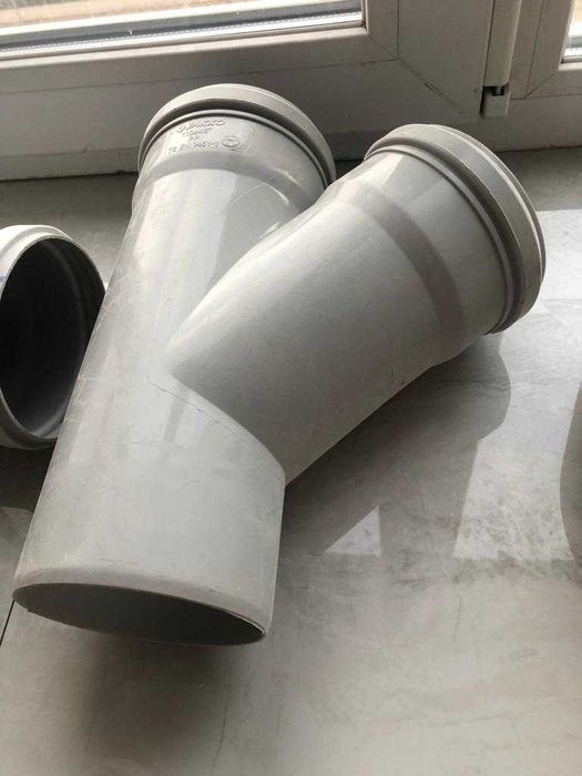 Продам тройник канализационный
