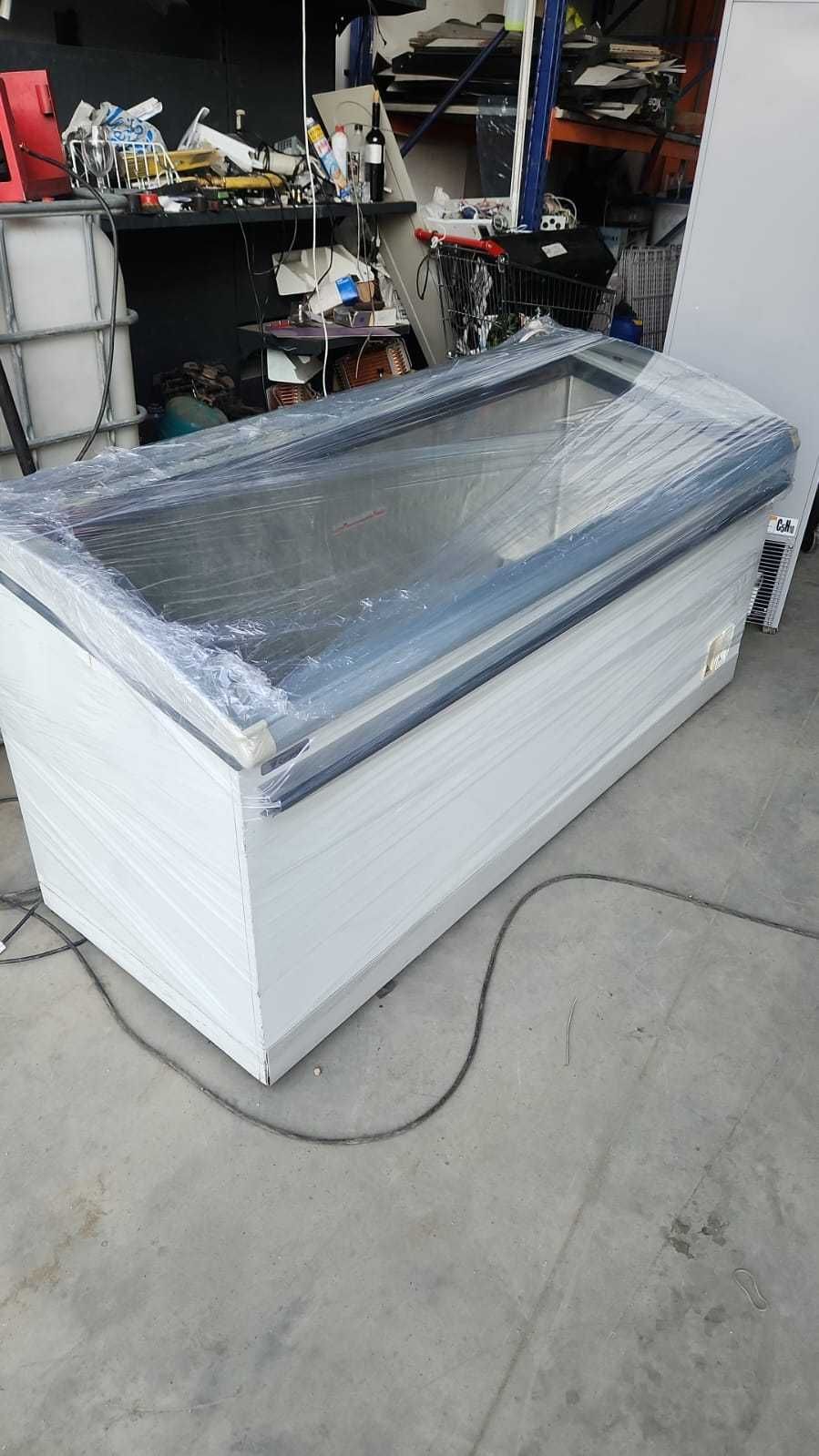 Congelatoare profesionale 1,8m cu interior din aluminiu alimentar