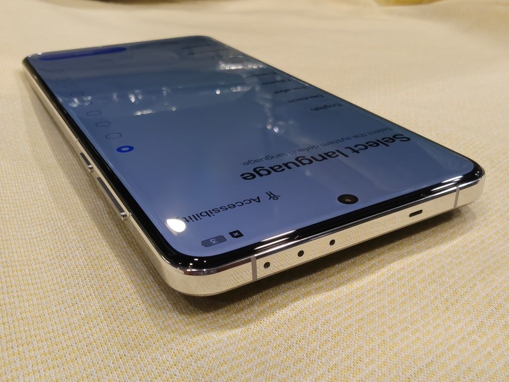 Нови OnePlus 13 16/512